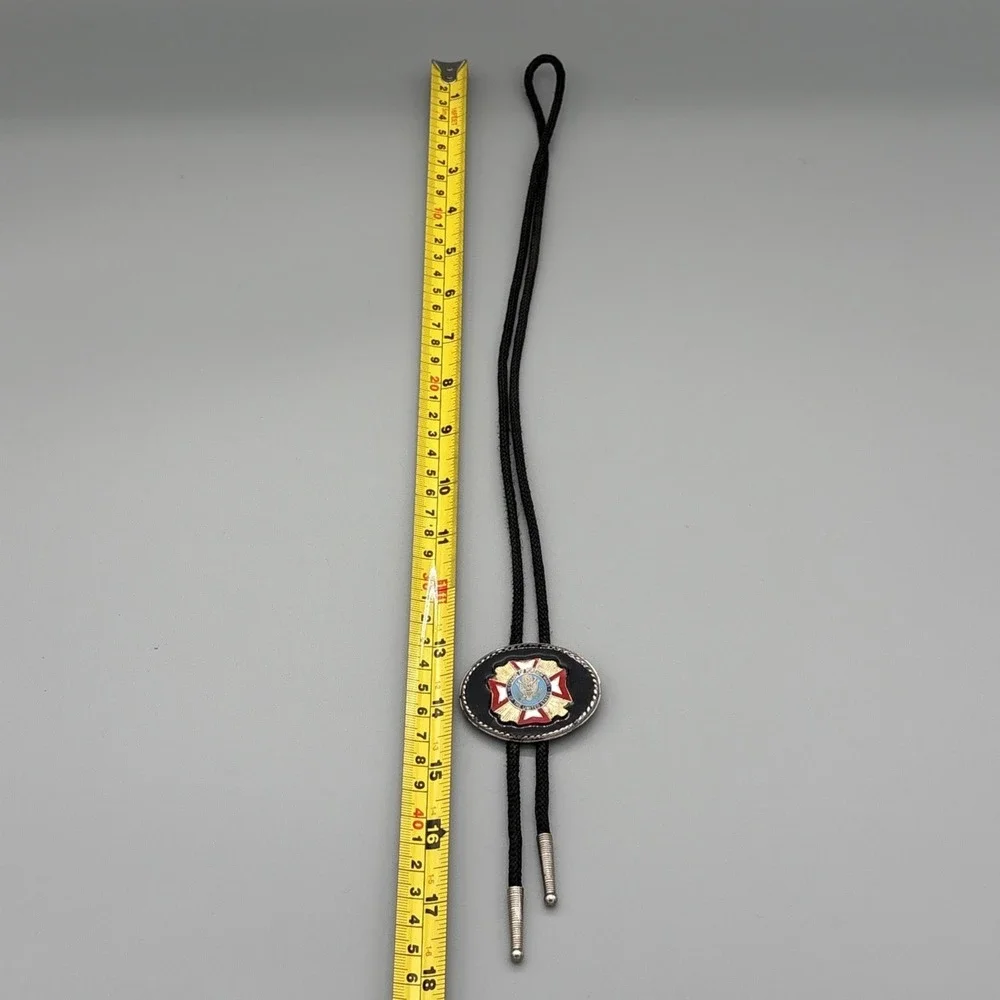 Vintage Veterans of Foreign Wars VFW Bolo Tie Metal & Enamel - Picture 4 of 6